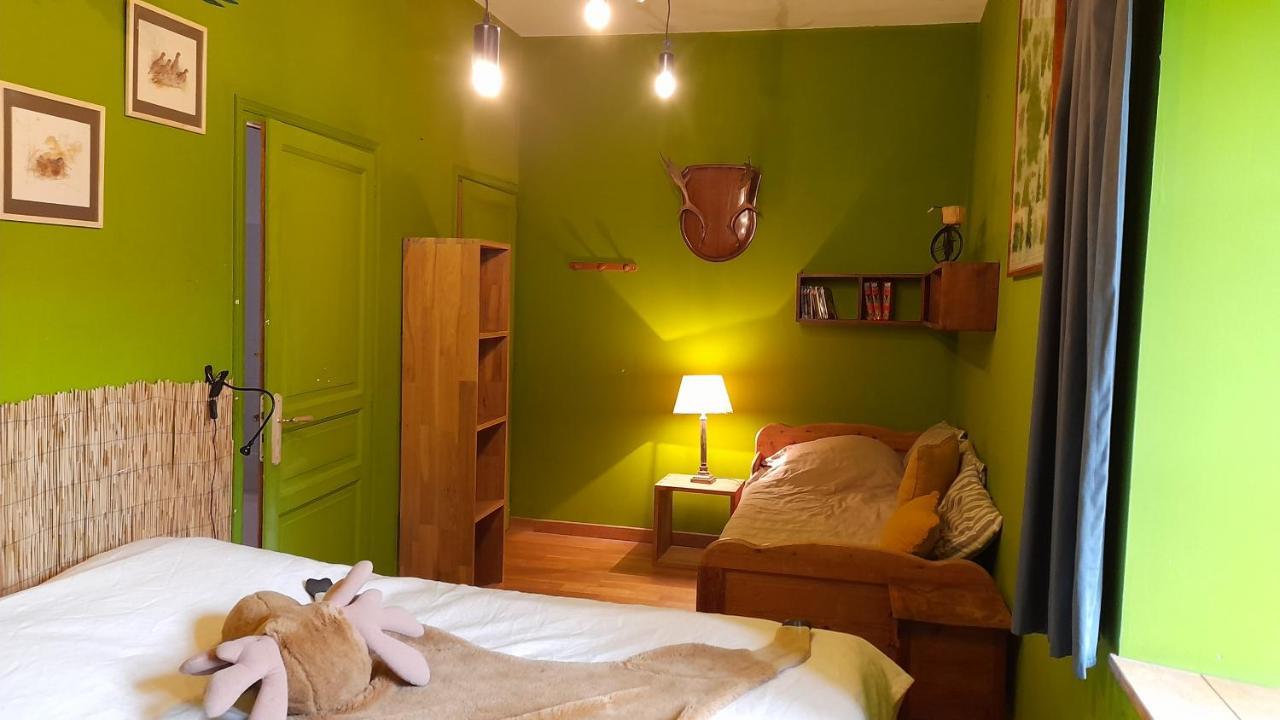 Les Chambres Du Logis Du Chatelier Bressuire Luaran gambar